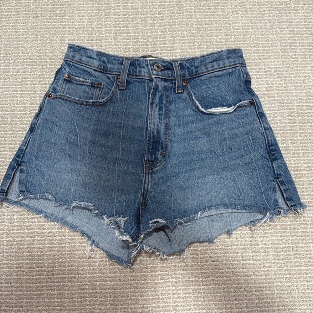 Abercrombie & Fitch The Mom Short